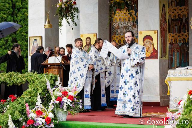 Priveghere în cinstea Sfintei Cuvioase Teodora la Mănăstirea Sihăstria