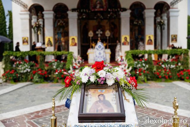 Priveghere în cinstea Sfintei Cuvioase Teodora la Mănăstirea Sihăstria