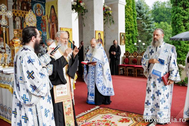 Priveghere în cinstea Sfintei Cuvioase Teodora la Mănăstirea Sihăstria