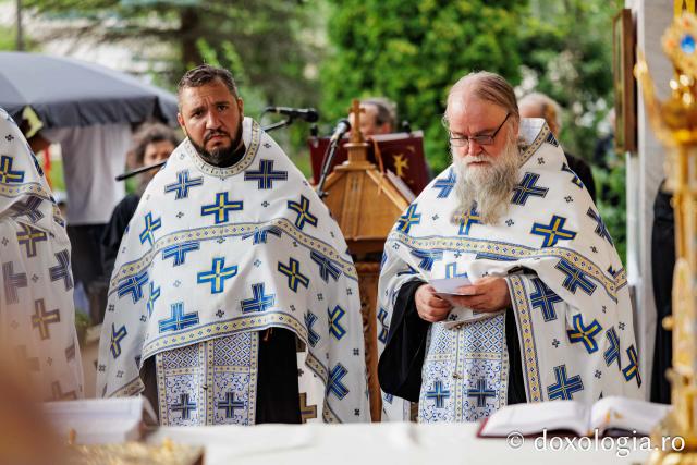 Priveghere în cinstea Sfintei Cuvioase Teodora la Mănăstirea Sihăstria