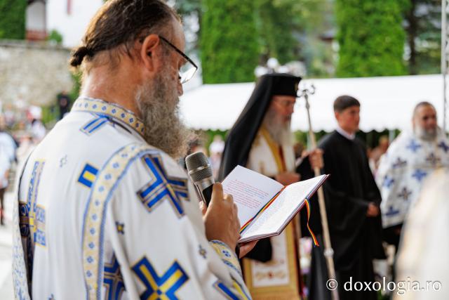 Priveghere în cinstea Sfintei Cuvioase Teodora la Mănăstirea Sihăstria