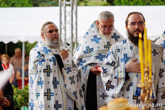 Priveghere în cinstea Sfintei Cuvioase Teodora la Mănăstirea Sihăstria