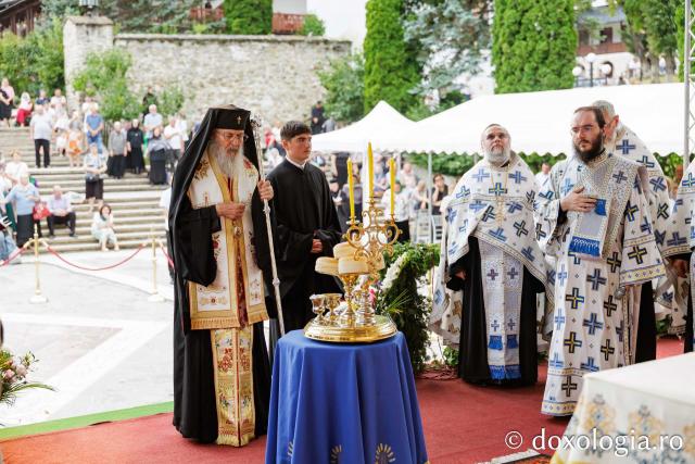 Priveghere în cinstea Sfintei Cuvioase Teodora la Mănăstirea Sihăstria