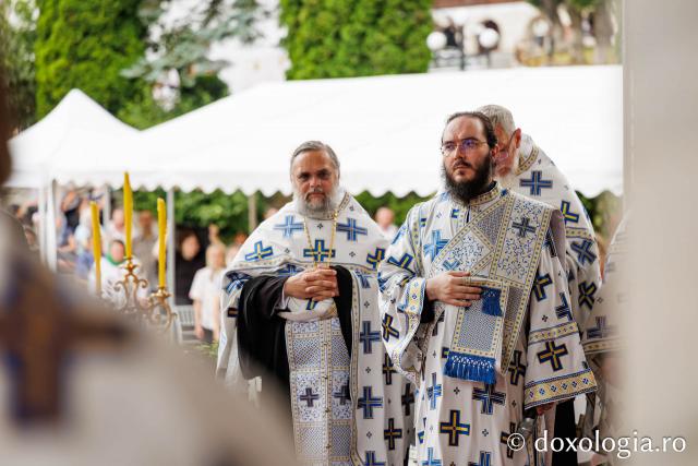 Priveghere în cinstea Sfintei Cuvioase Teodora la Mănăstirea Sihăstria