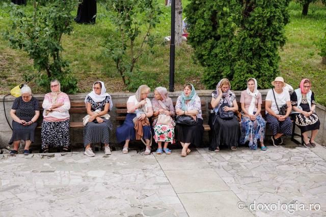 Priveghere în cinstea Sfintei Cuvioase Teodora la Mănăstirea Sihăstria