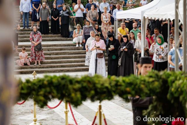 Priveghere în cinstea Sfintei Cuvioase Teodora la Mănăstirea Sihăstria