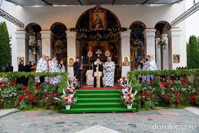 Priveghere în cinstea Sfintei Cuvioase Teodora la Mănăstirea Sihăstria