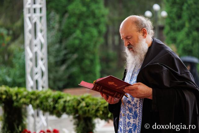 Priveghere în cinstea Sfintei Cuvioase Teodora la Mănăstirea Sihăstria