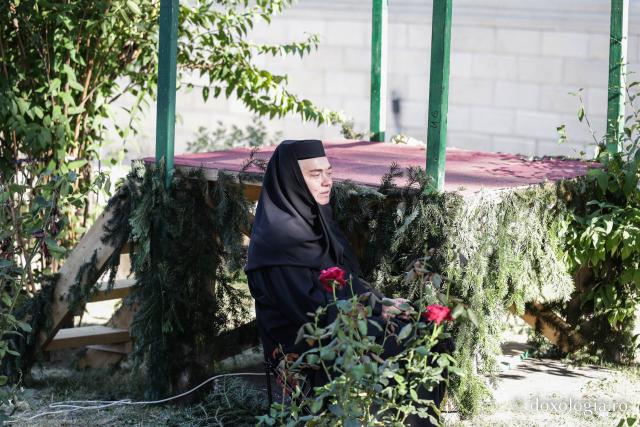 Bucurați-vă, Sfintelor ocrotitoare ale Văratecului – priveghere în cinstea Sfintelor Cuvioase Nazaria, Olimpiada și Elisabeta de la Văratec