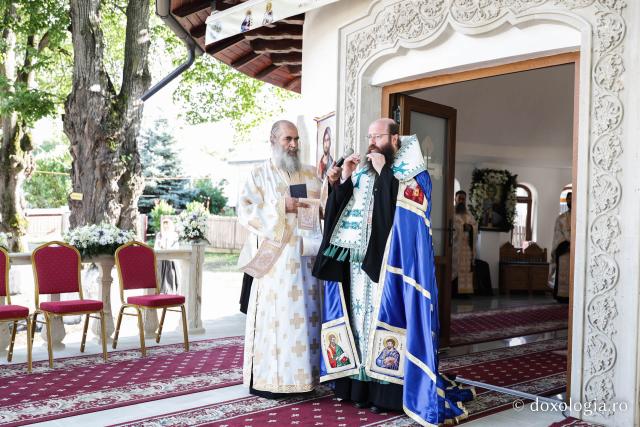 Bucurați-vă, Sfintelor ocrotitoare ale Văratecului – priveghere în cinstea Sfintelor Cuvioase Nazaria, Olimpiada și Elisabeta de la Văratec