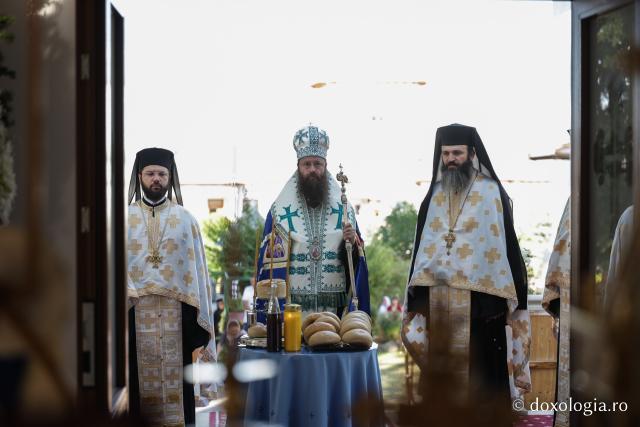 Bucurați-vă, Sfintelor ocrotitoare ale Văratecului – priveghere în cinstea Sfintelor Cuvioase Nazaria, Olimpiada și Elisabeta de la Văratec
