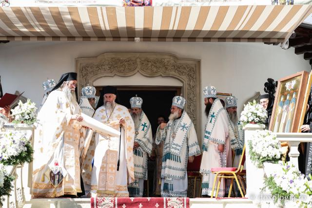 Proclamarea locală a canonizării Sfintelor Cuvioase Nazaria, Olimpiada și Elisabeta (Safta) Brâncoveanu de la Văratec
