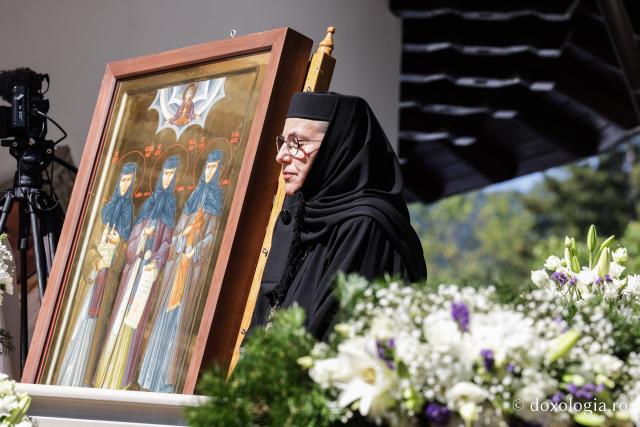 Proclamarea locală a canonizării Sfintelor Cuvioase Nazaria, Olimpiada și Elisabeta (Safta) Brâncoveanu de la Văratec