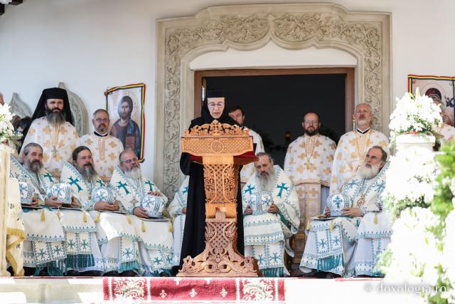Proclamarea locală a canonizării Sfintelor Cuvioase Nazaria, Olimpiada și Elisabeta (Safta) Brâncoveanu de la Văratec