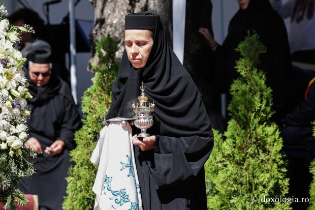 Proclamarea locală a canonizării Sfintelor Cuvioase Nazaria, Olimpiada și Elisabeta (Safta) Brâncoveanu de la Văratec