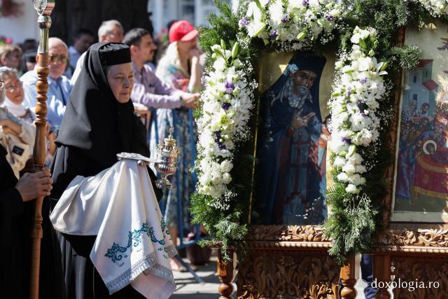 Proclamarea locală a canonizării Sfintelor Cuvioase Nazaria, Olimpiada și Elisabeta (Safta) Brâncoveanu de la Văratec
