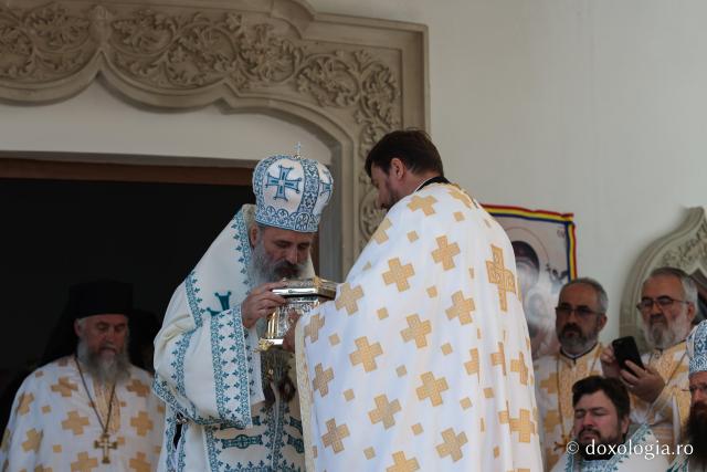 Proclamarea locală a canonizării Sfintelor Cuvioase Nazaria, Olimpiada și Elisabeta (Safta) Brâncoveanu de la Văratec