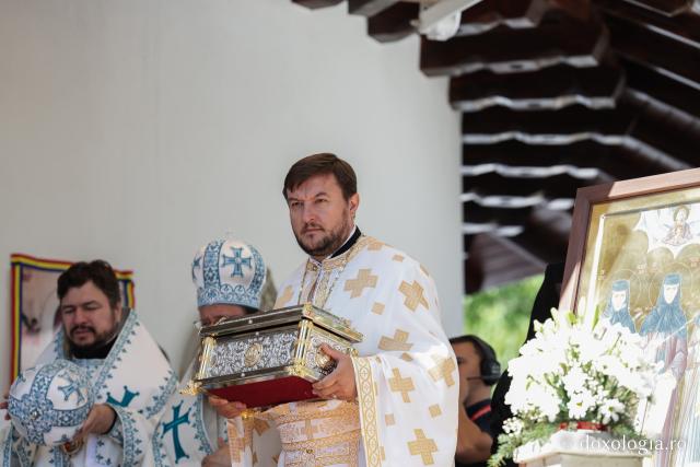 Proclamarea locală a canonizării Sfintelor Cuvioase Nazaria, Olimpiada și Elisabeta (Safta) Brâncoveanu de la Văratec