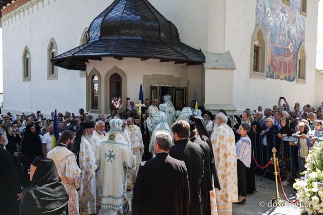 Proclamarea locală a canonizării Sfintelor Cuvioase Nazaria, Olimpiada și Elisabeta (Safta) Brâncoveanu de la Văratec