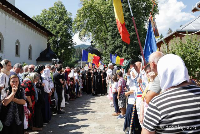 Proclamarea locală a canonizării Sfintelor Cuvioase Nazaria, Olimpiada și Elisabeta (Safta) Brâncoveanu de la Văratec