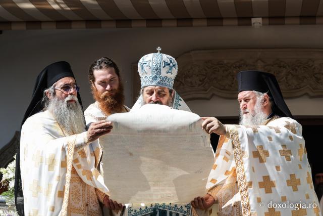 Proclamarea locală a canonizării Sfintelor Cuvioase Nazaria, Olimpiada și Elisabeta (Safta) Brâncoveanu de la Văratec