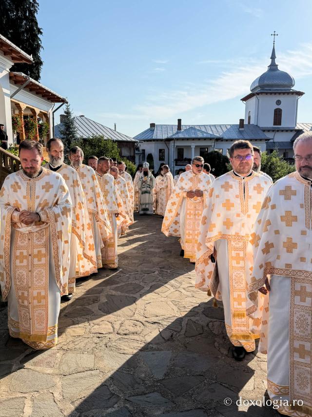 Mănăstirea Văratec în sărbătoare – prima prăznuire a Sfintelor Cuvioase Nazaria, Olimpiada și Elisebeta (Safta) Brâncoveanu