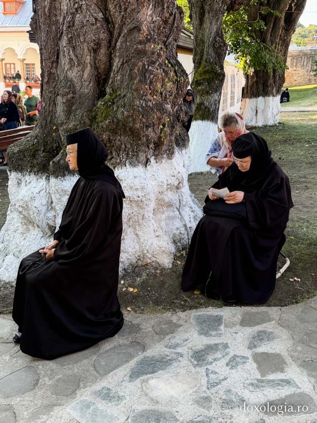 Mănăstirea Văratec în sărbătoare – prima prăznuire a Sfintelor Cuvioase Nazaria, Olimpiada și Elisebeta (Safta) Brâncoveanu