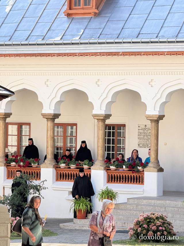 Mănăstirea Văratec în sărbătoare – prima prăznuire a Sfintelor Cuvioase Nazaria, Olimpiada și Elisebeta (Safta) Brâncoveanu