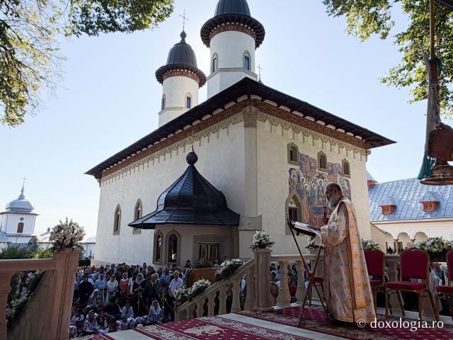Mănăstirea Văratec în sărbătoare – prima prăznuire a Sfintelor Cuvioase Nazaria, Olimpiada și Elisebeta (Safta) Brâncoveanu