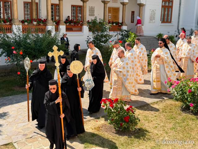 Mănăstirea Văratec în sărbătoare – prima prăznuire a Sfintelor Cuvioase Nazaria, Olimpiada și Elisebeta (Safta) Brâncoveanu