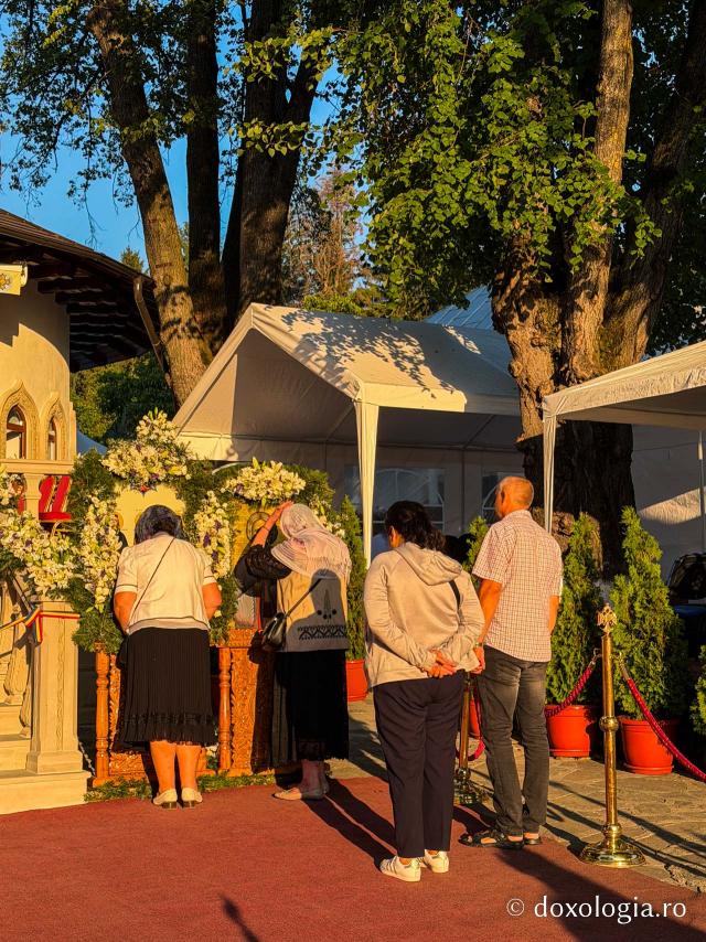 Mănăstirea Văratec în sărbătoare – prima prăznuire a Sfintelor Cuvioase Nazaria, Olimpiada și Elisebeta (Safta) Brâncoveanu