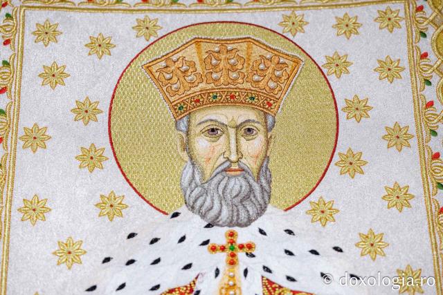 Veșmânt brodat pentru Sfântul Constantin Brâncoveanu