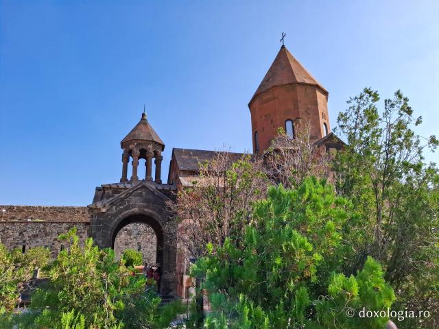 Pelerinaj la Mănăstirea Khor Virap din Armenia, locul de nevoință al Sfântului Ierarh Grigorie Luminătorul