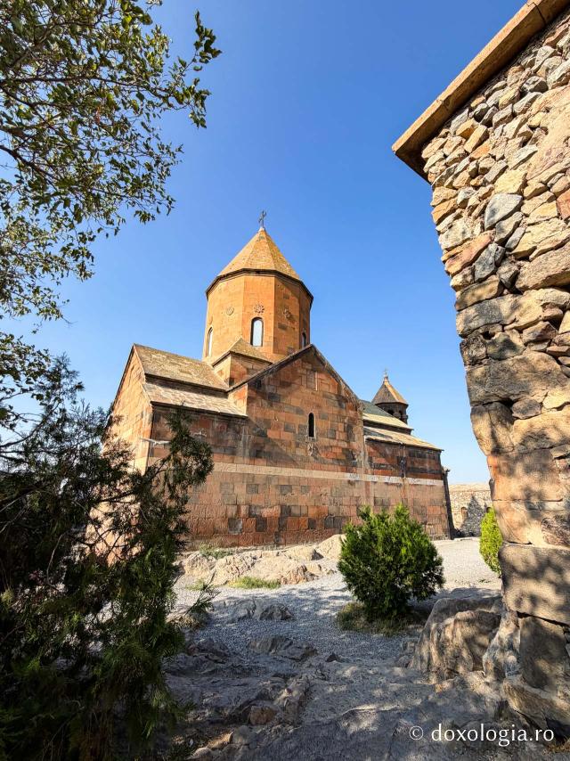 Pelerinaj la Mănăstirea Khor Virap din Armenia, locul de nevoință al Sfântului Ierarh Grigorie Luminătorul