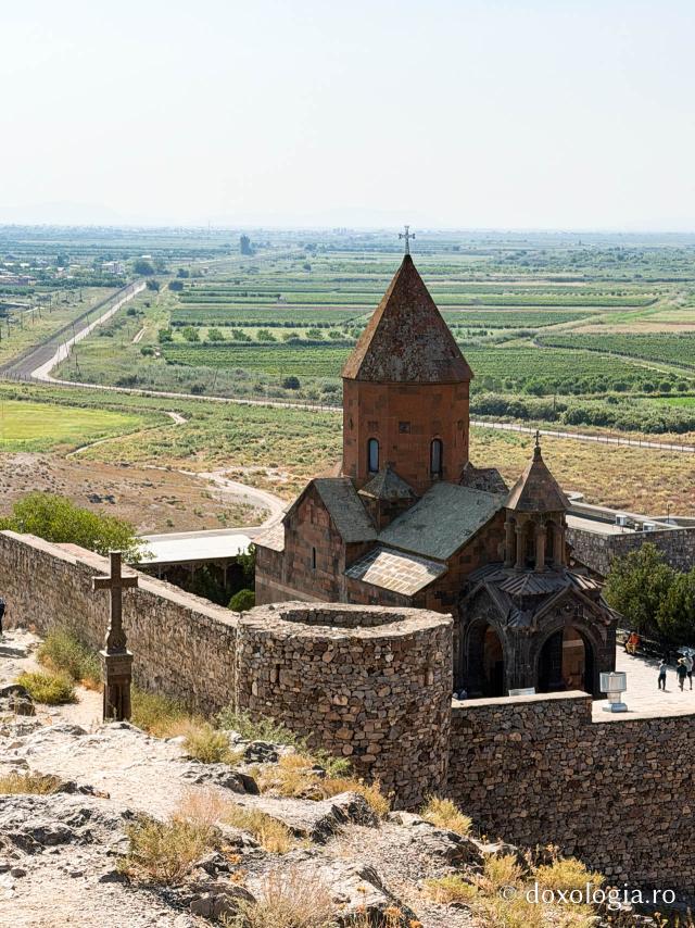 Pelerinaj la Mănăstirea Khor Virap din Armenia, locul de nevoință al Sfântului Ierarh Grigorie Luminătorul