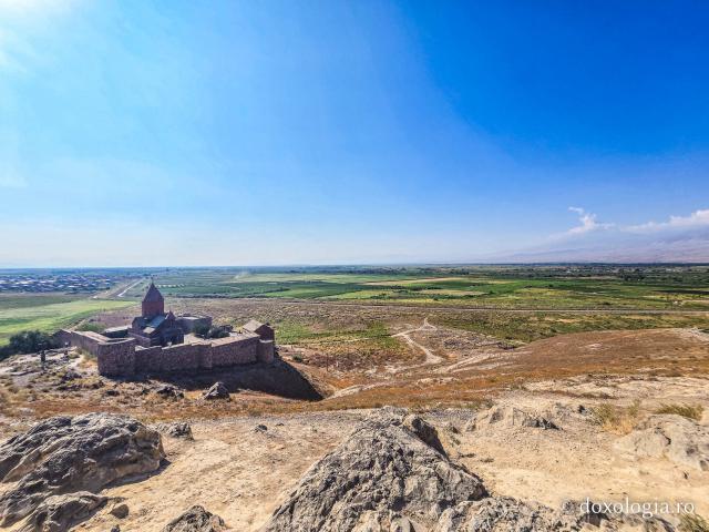 Pelerinaj la Mănăstirea Khor Virap din Armenia, locul de nevoință al Sfântului Ierarh Grigorie Luminătorul