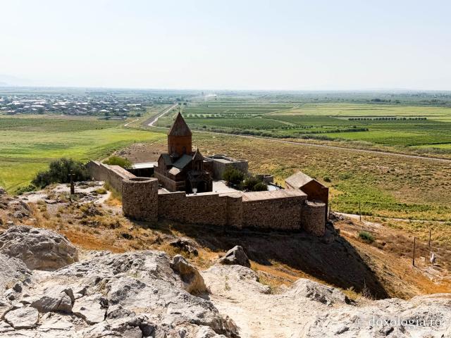 Pelerinaj la Mănăstirea Khor Virap din Armenia, locul de nevoință al Sfântului Ierarh Grigorie Luminătorul