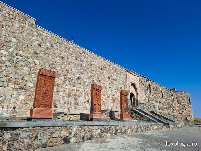 Pelerinaj la Mănăstirea Khor Virap din Armenia, locul de nevoință al Sfântului Ierarh Grigorie Luminătorul