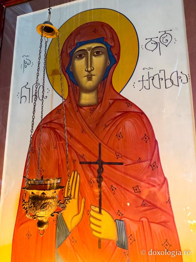 Gergeti, o biserică-simbol a Georgiei la 2.170 de metri altitudine