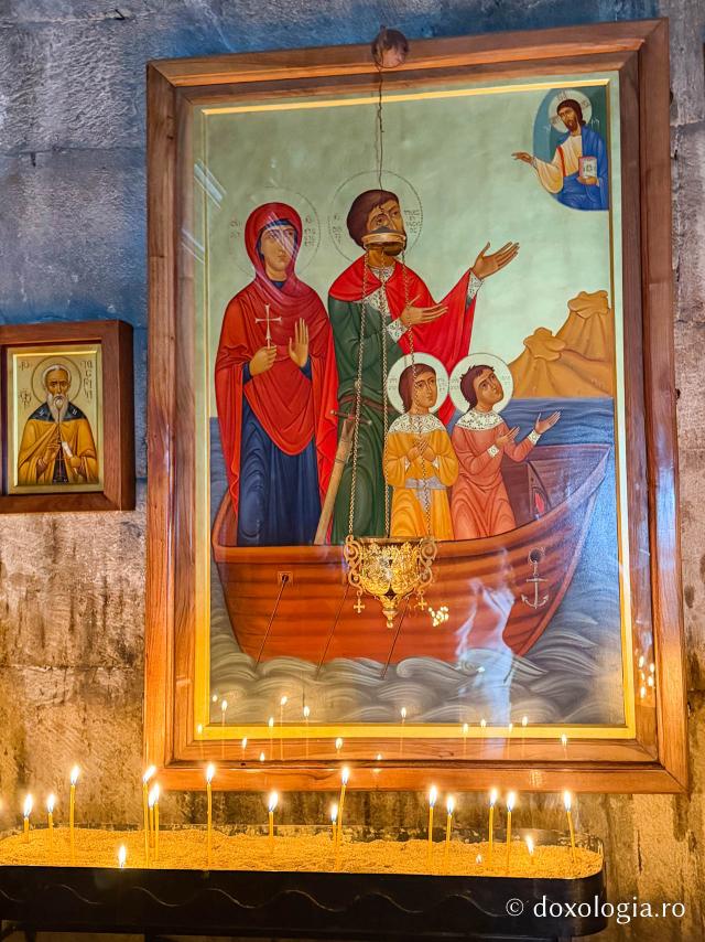 Gergeti, o biserică-simbol a Georgiei la 2.170 de metri altitudine