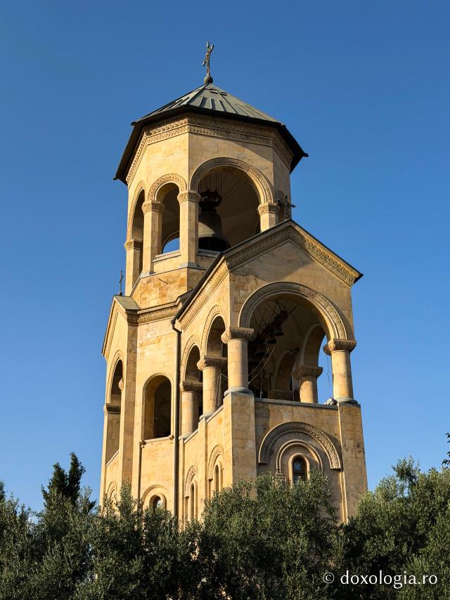 O fărâmă de cer – icoanele Catedralei Sameba din Tbilisi