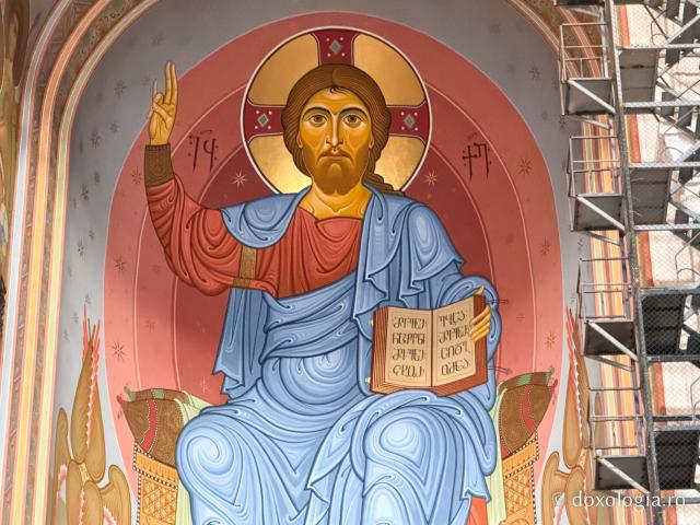 O fărâmă de cer – icoanele Catedralei Sameba din Tbilisi