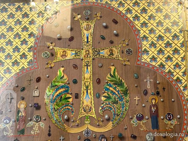 O fărâmă de cer – icoanele Catedralei Sameba din Tbilisi