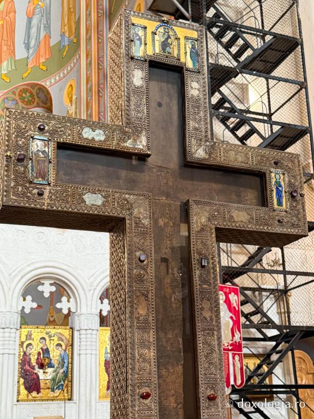 O fărâmă de cer – icoanele Catedralei Sameba din Tbilisi