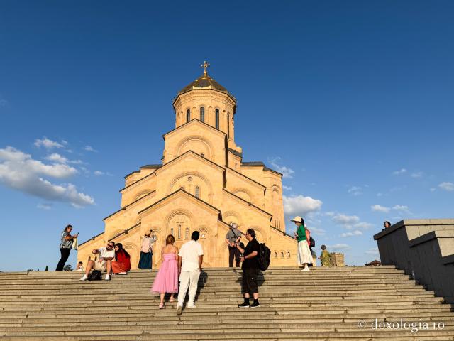 O fărâmă de cer – icoanele Catedralei Sameba din Tbilisi