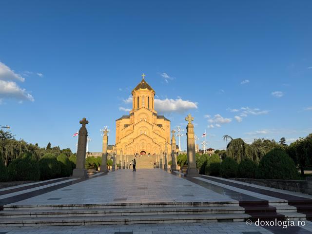 O fărâmă de cer – icoanele Catedralei Sameba din Tbilisi