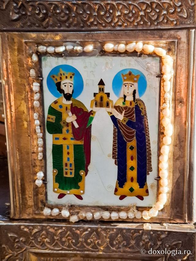 O fărâmă de cer – icoanele Catedralei Sameba din Tbilisi