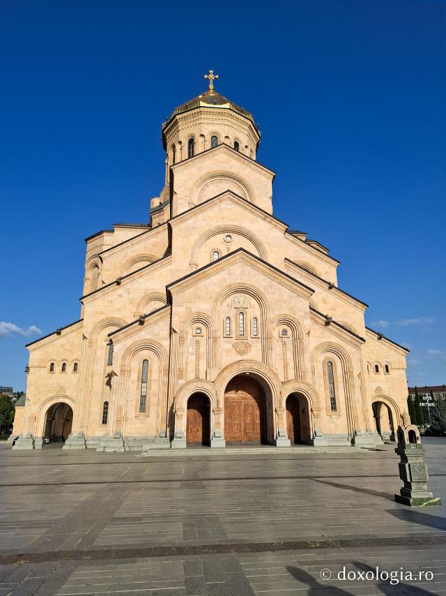 O fărâmă de cer – icoanele Catedralei Sameba din Tbilisi