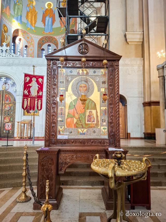 O fărâmă de cer – icoanele Catedralei Sameba din Tbilisi