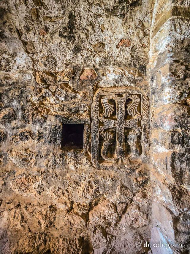 Armenia, țara crucilor sculptate în piatră